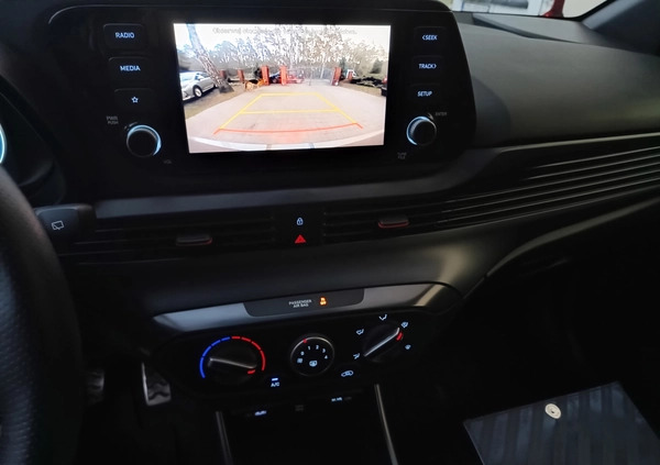 Hyundai i20 cena 61999 przebieg: 27000, rok produkcji 2022 z Biała Piska małe 781